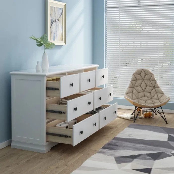 Brighton Style 7-Drawer Chest of Drawers - White drawer detail